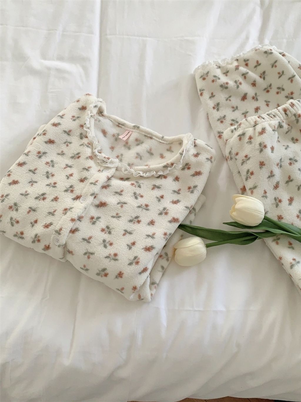 tw-11134207-81ztn-mia1ywxccdmvbd