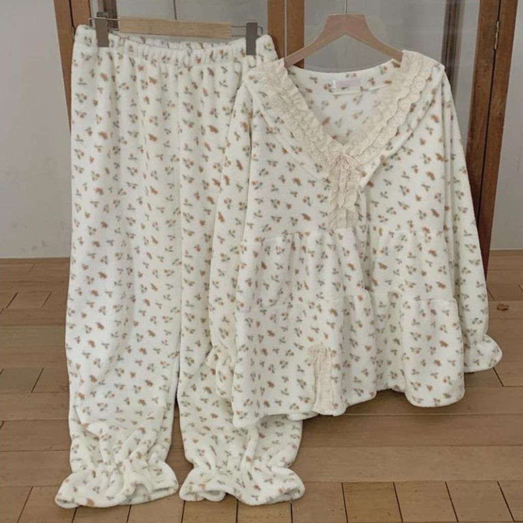 tw-11134207-81ztq-mjia2q4rvevbf0