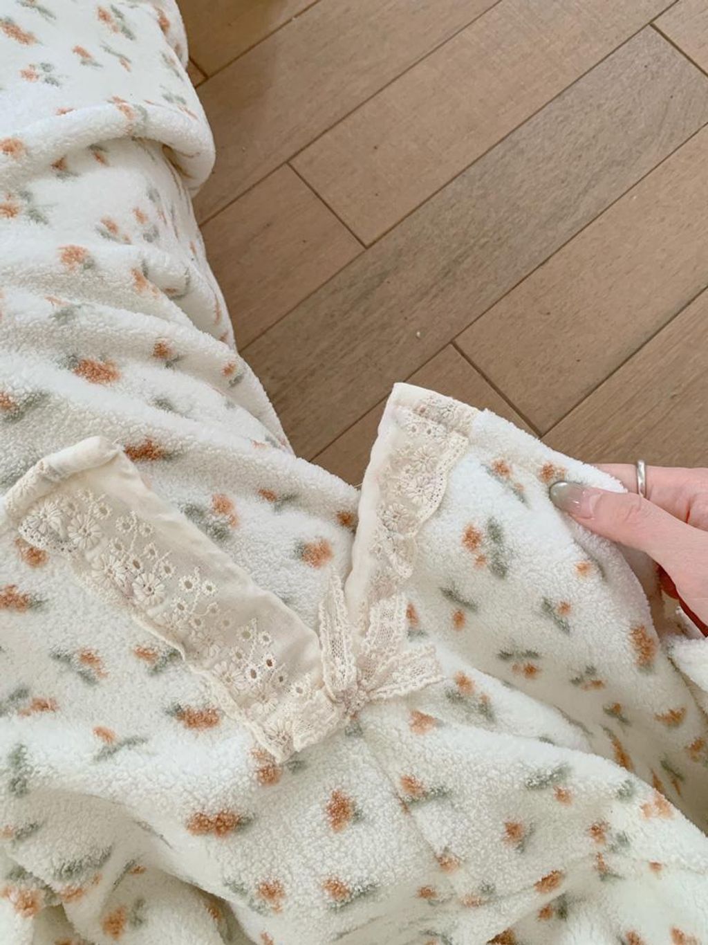 tw-11134207-81ztg-mji9zwd6jx1d75