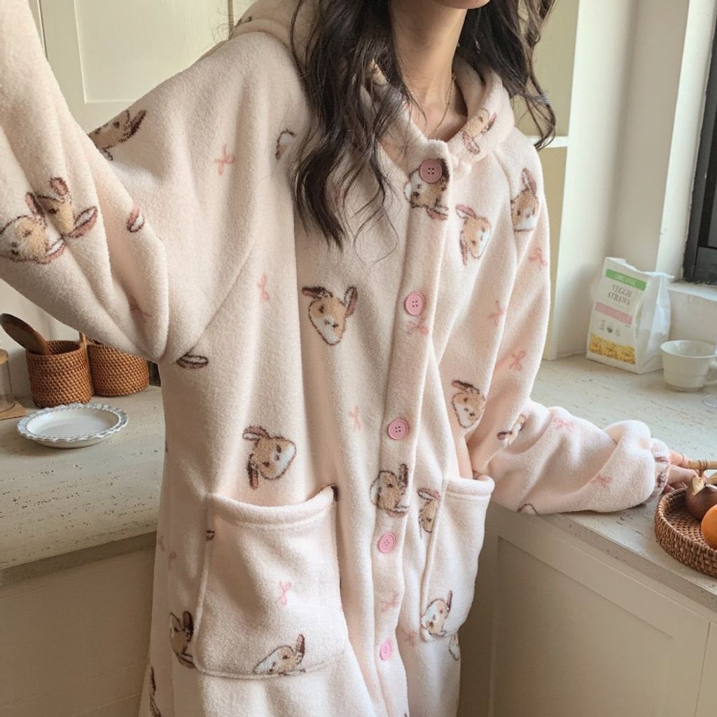 tw-11134207-81ztn-mjpfukg2gjd2a2