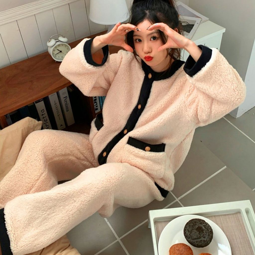 tw-11134207-81ztm-mjpgxsmcelfqa9