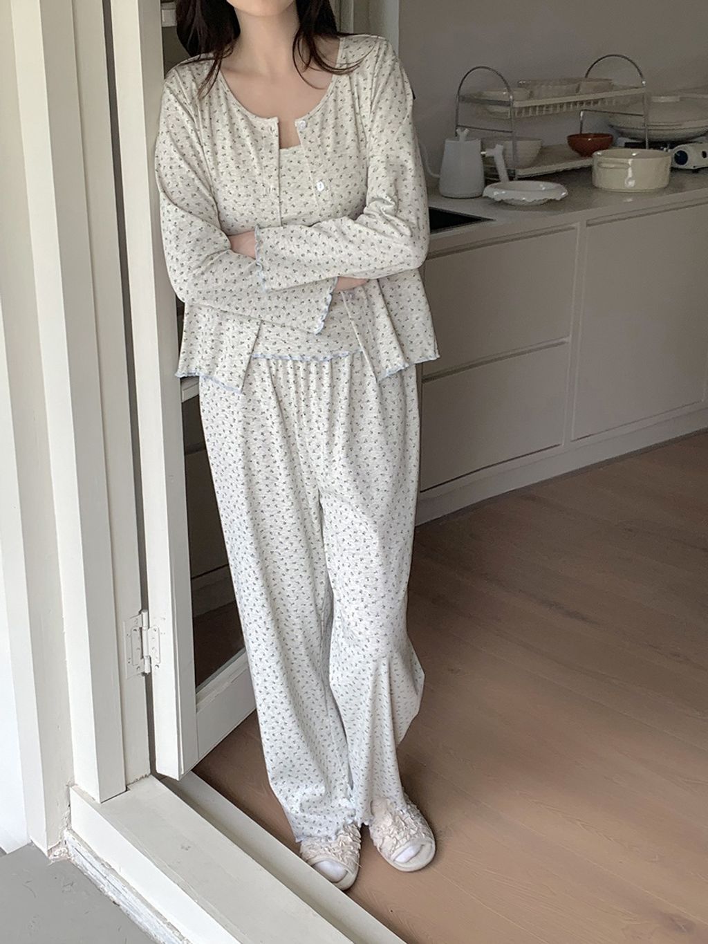 tw-11134207-81zth-mk0qu1406w3r9d