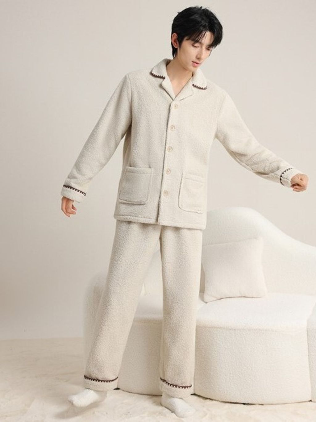 tw-11134207-81ztp-mjtr7uy92ps5b1