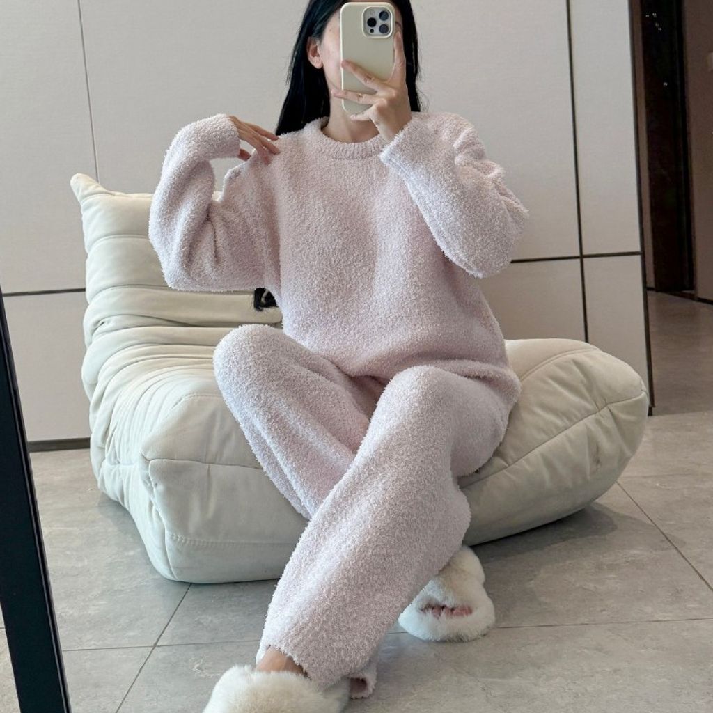 tw-11134207-820lg-mkca6p7afq4m49