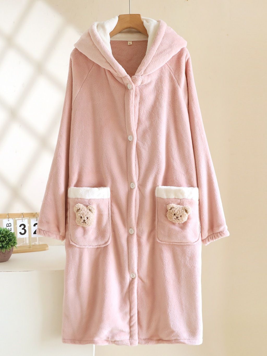 tw-11134207-820lg-mkcbffngg6bqba