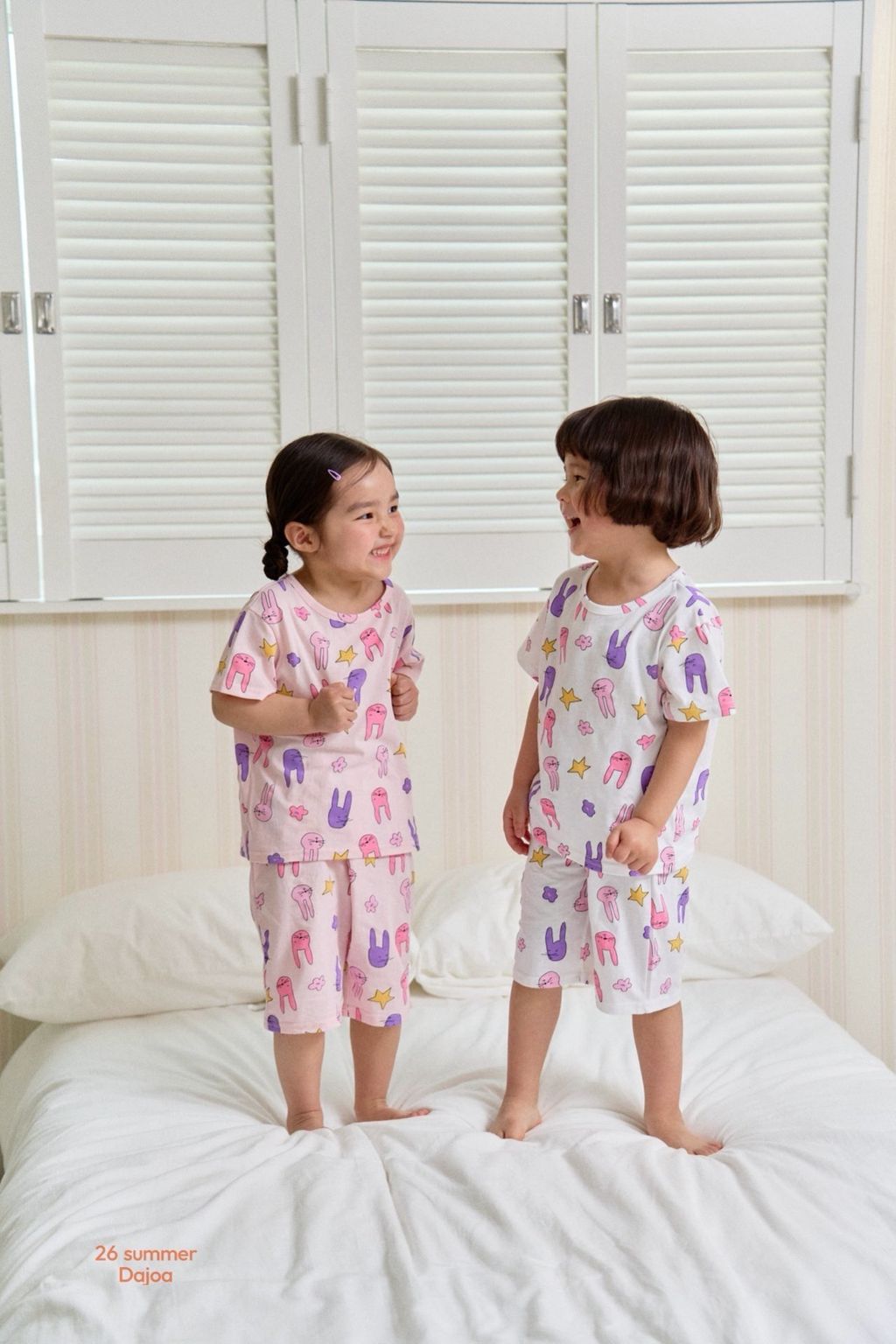 5c18e6e06vab1d8a2ad4c372db3d285c