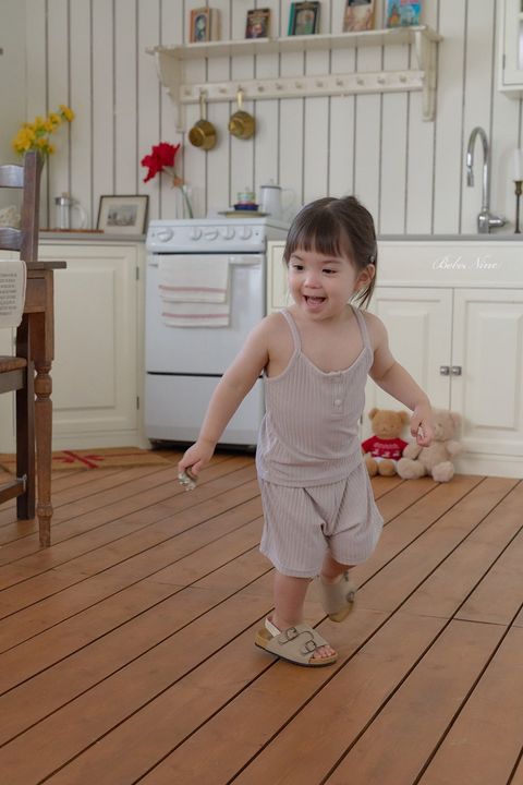 b8e739858hb7f13a64f4497f6957c22e