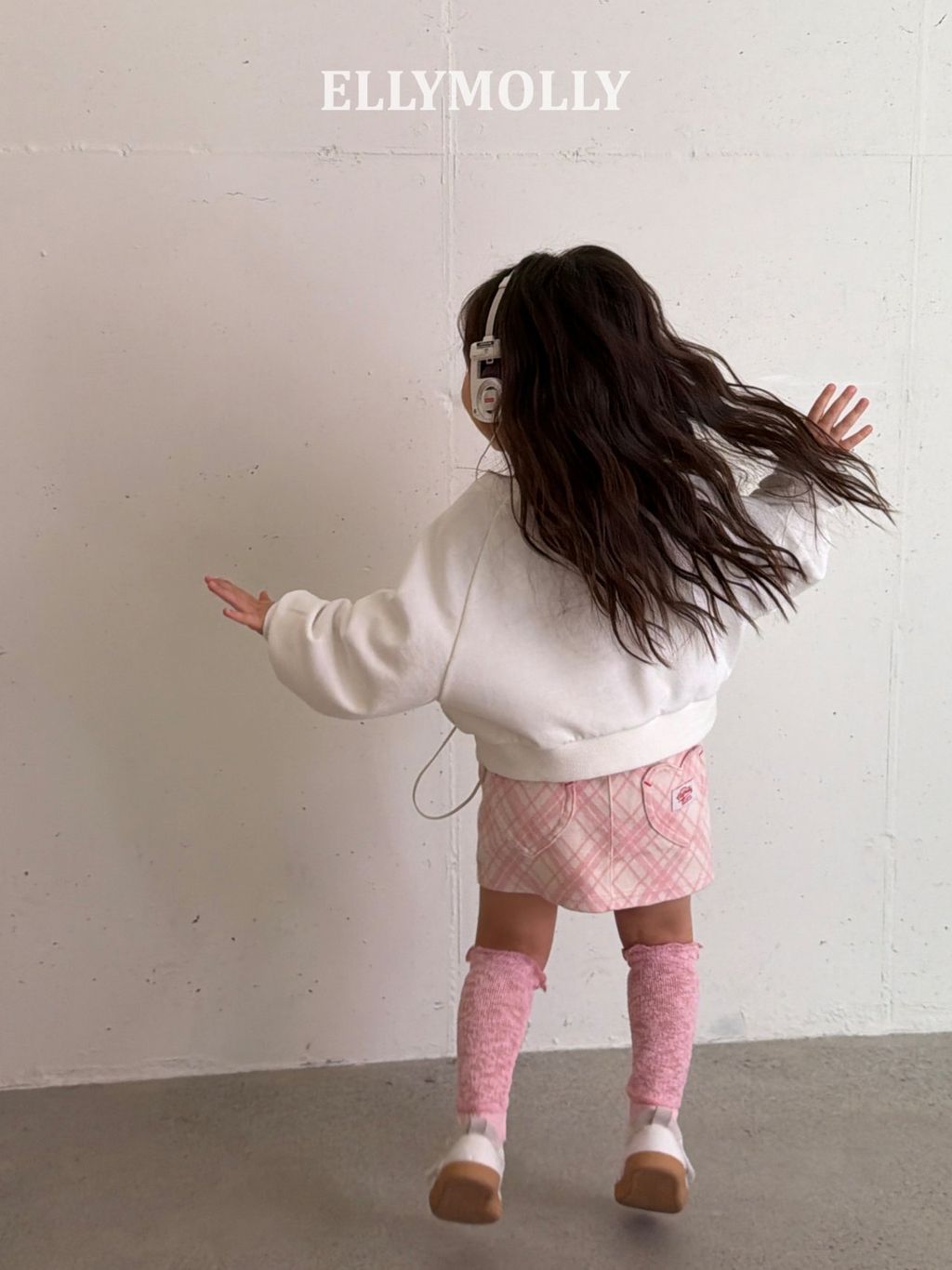 84732b7d5vb63e9995f199c7c594b177