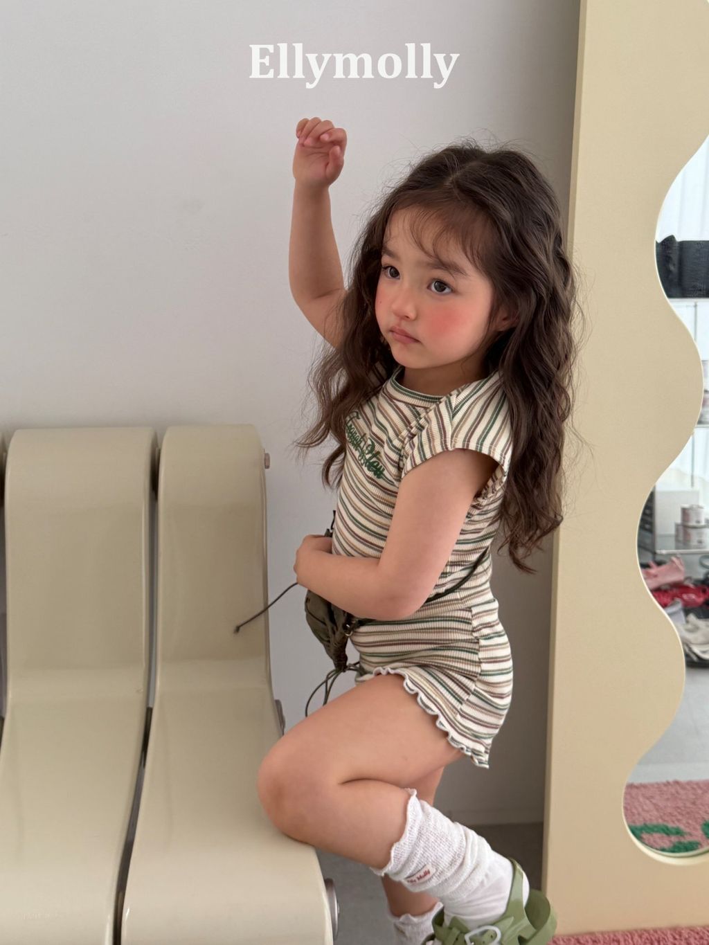 827baa115m48dbd50cbd8f172b44163b