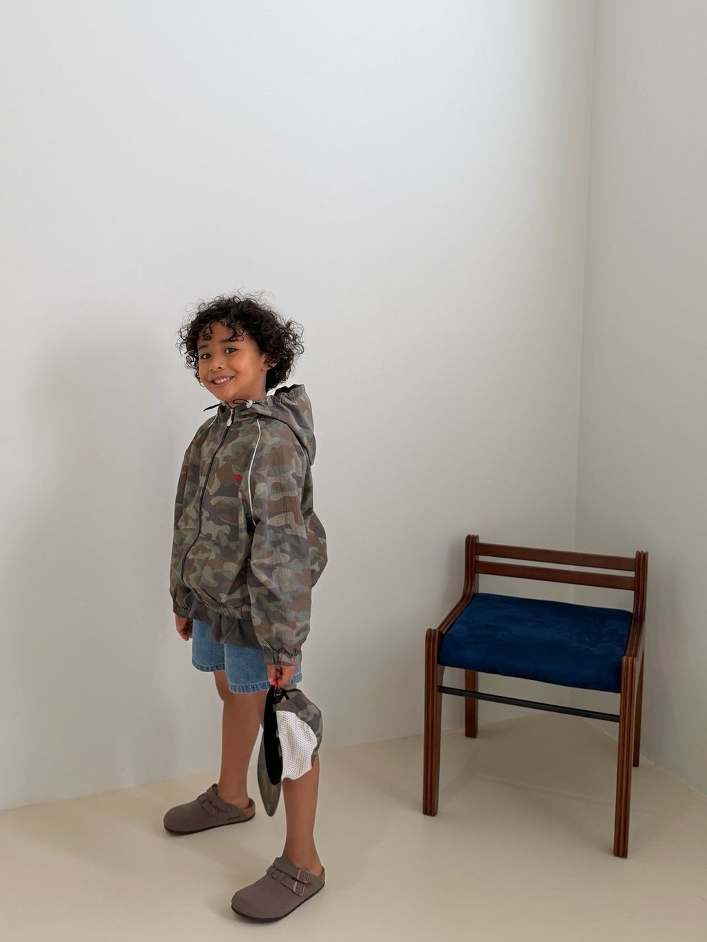 fe207449dp68708037b1efbf324b9bf9