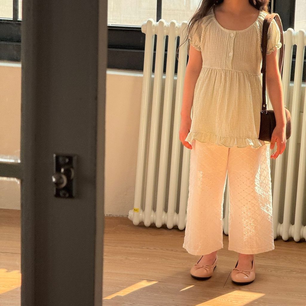 ce08d37fbk7a6590499f7f7ae9d70b55