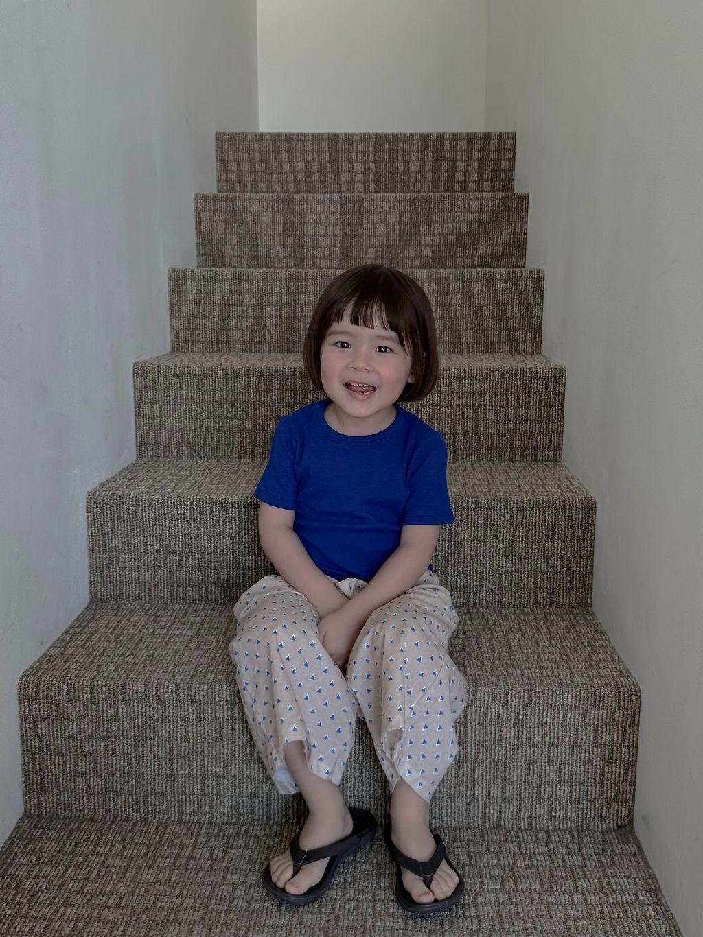 44136b2f1rb1aa4ff4bffaaa7c86712d