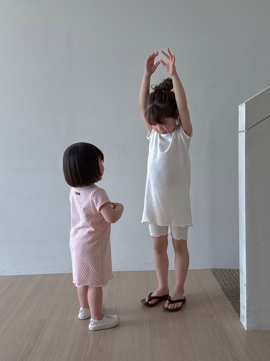 53892aff9rd8c9db14eedac0d2443087