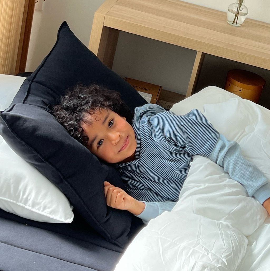 2549c88c9q347fb9c10f802e8a78172e