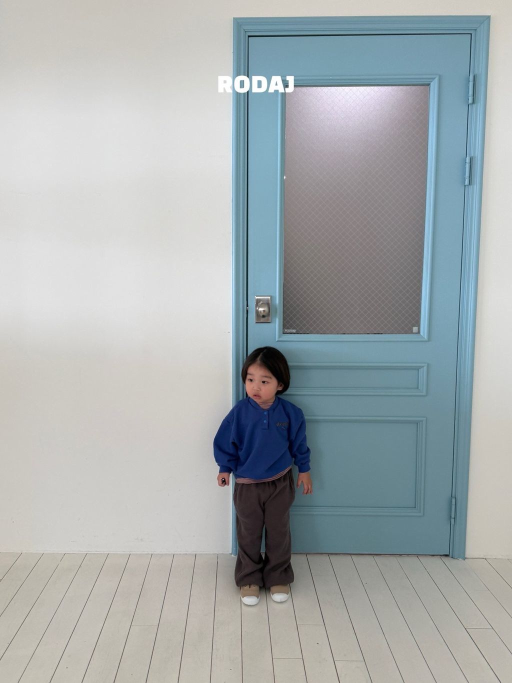 f0f0b324bnaf5234fb18f76968b20081