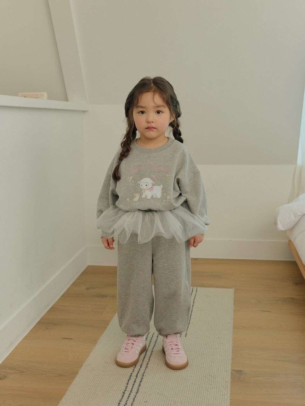 bbddeb8ffs52bb711733908d8ff9a3b4