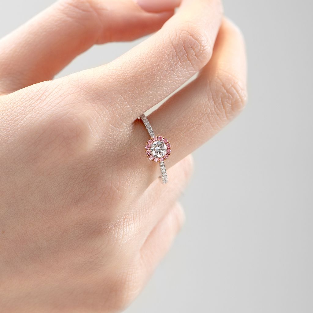 R-731-HR-wearing-2-sq