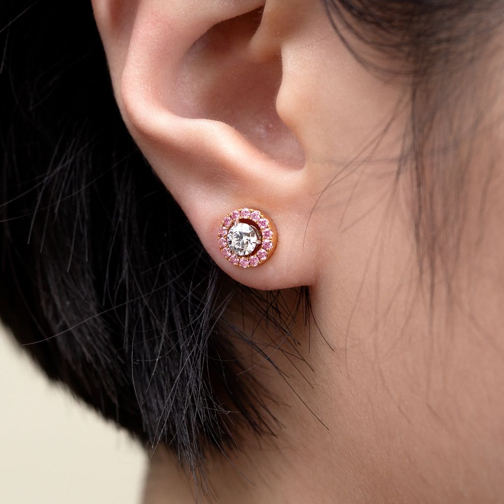 E-156-HR-wearing-1-sq