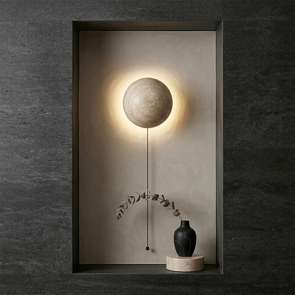 北歐風格臥室床頭壁燈，黃洞石材質圓球造型，搭配黑色拉線開關