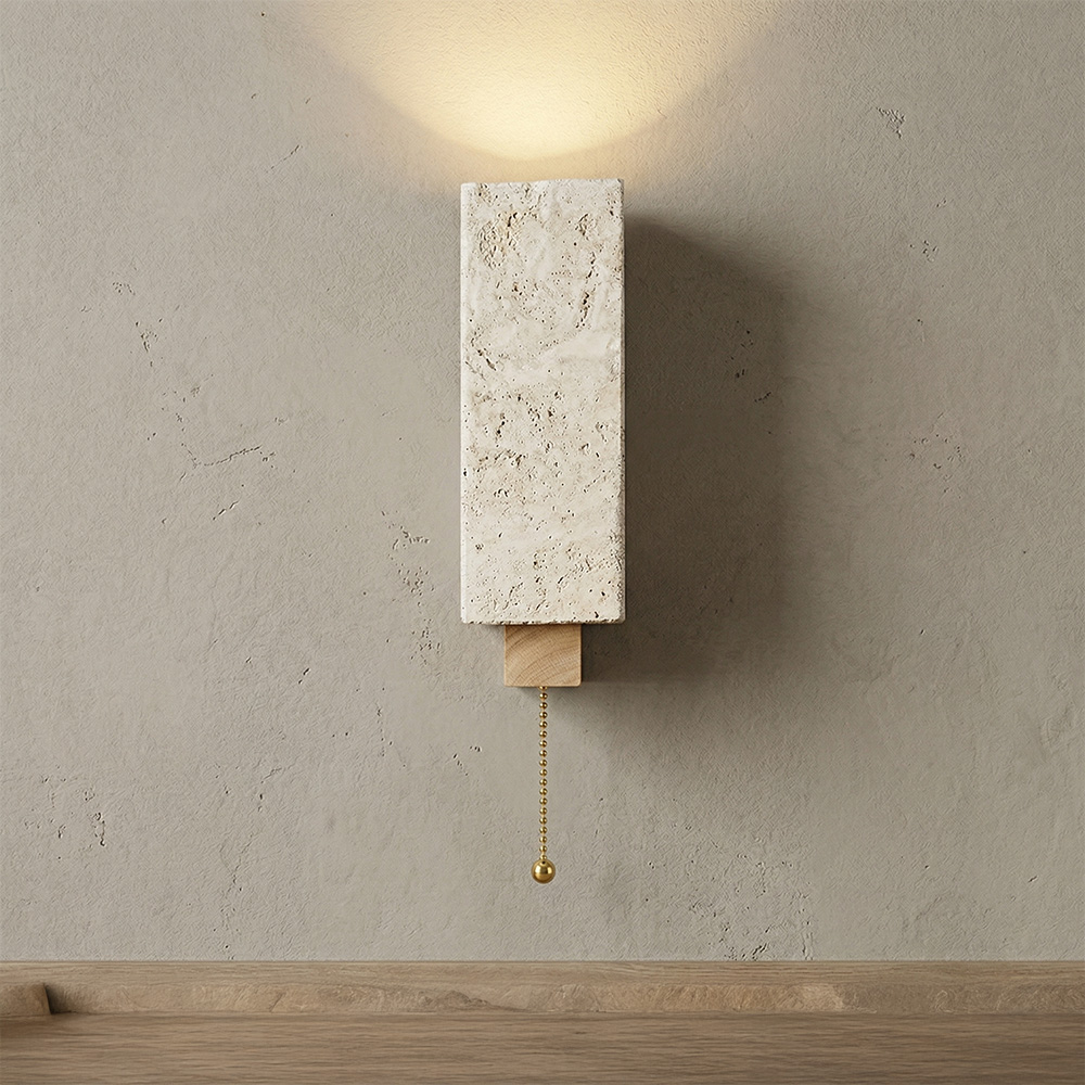 侘寂風天然洞石壁燈正面特寫-長方形石材燈具搭配原木底座