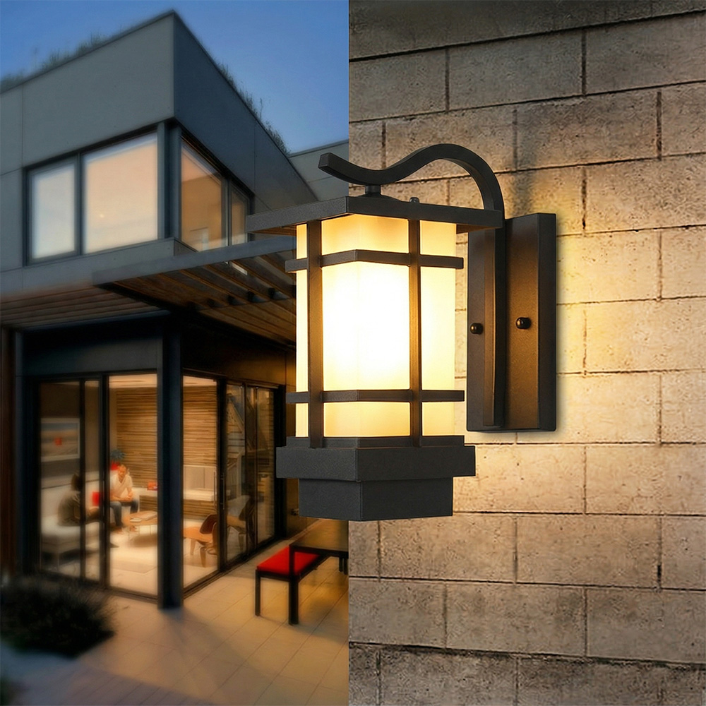 現代建築外牆安裝的新中式黑色防水戶外壁燈，夜間照明效果展現禪意氛圍