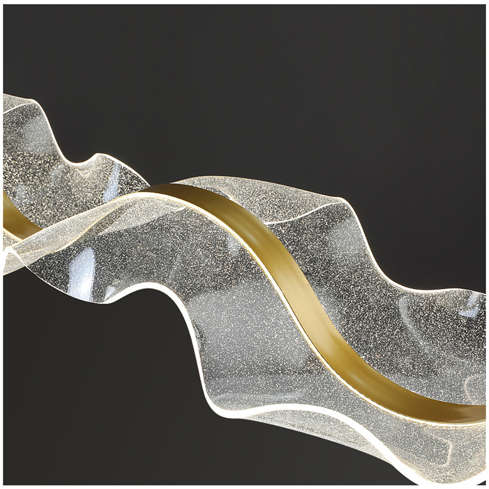 金色金屬邊框與星點壓克力導光材質。