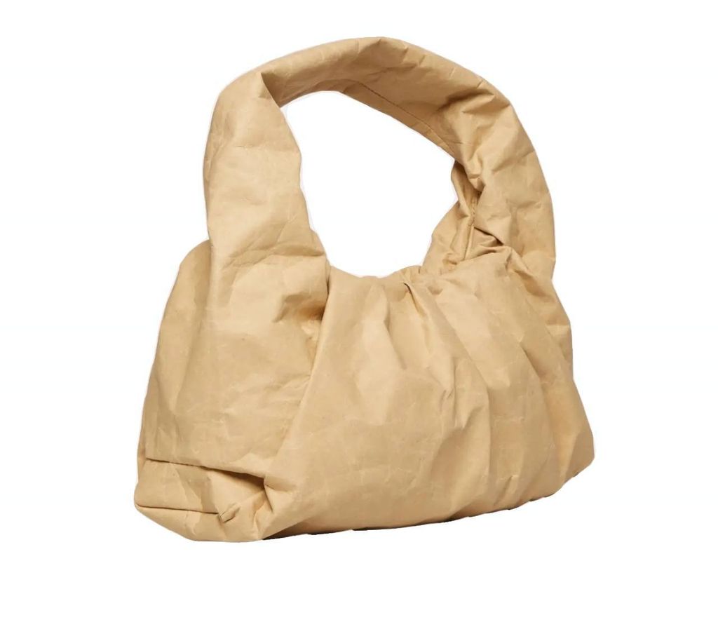 直営店☆BOTTEGA VENETA☆SALE! SHOULDER POUCH レザーバッグ Bottega Veneta Shoulder Pouch Kraft Paper with Leather