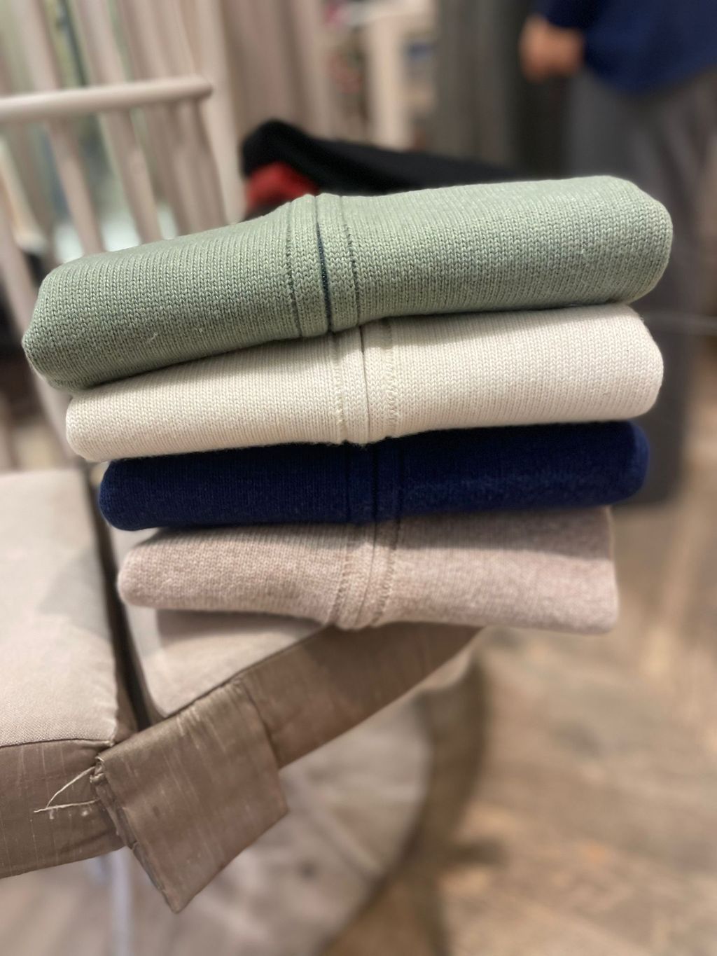 WhatsApp Image 2025-12-04 at 22.00.11