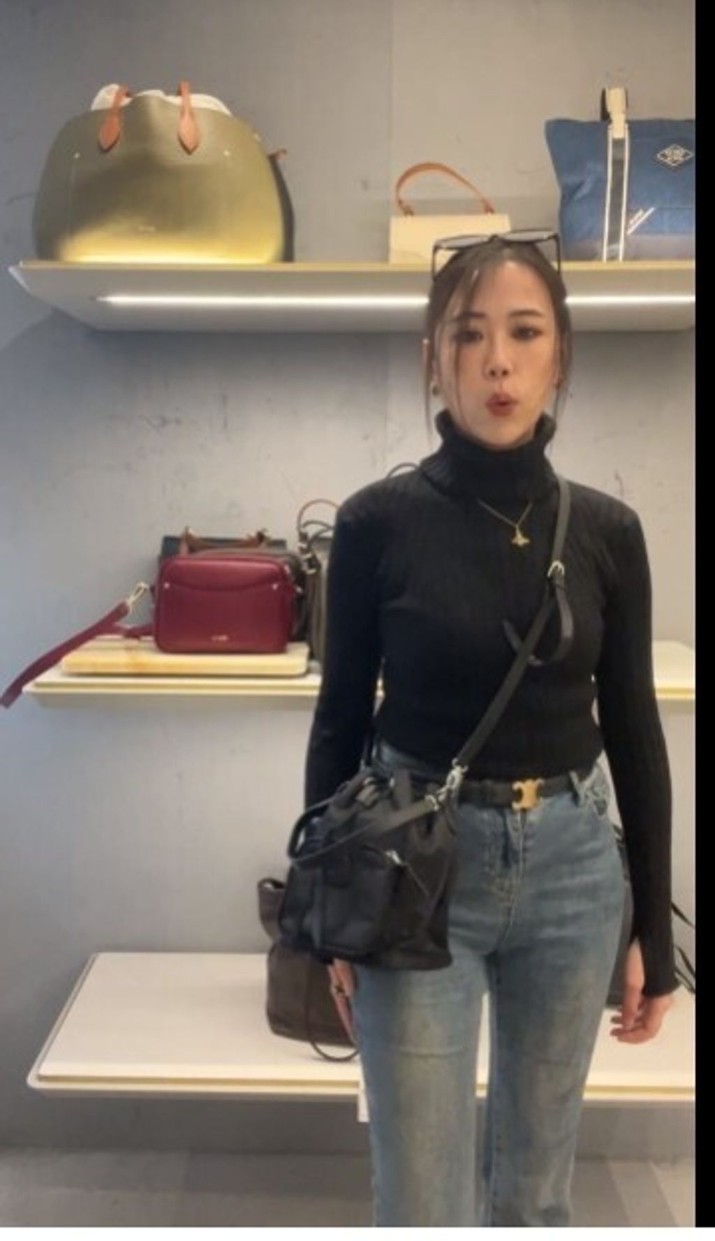 messageImage_1765377932507