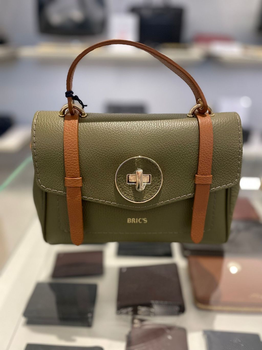 WhatsApp Image 2025-12-10 at 23.19.57 (1)