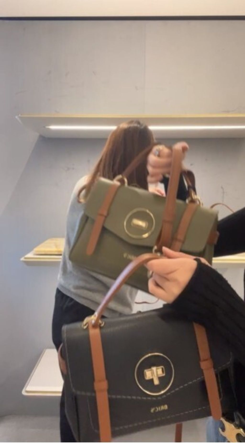 messageImage_1765379714686