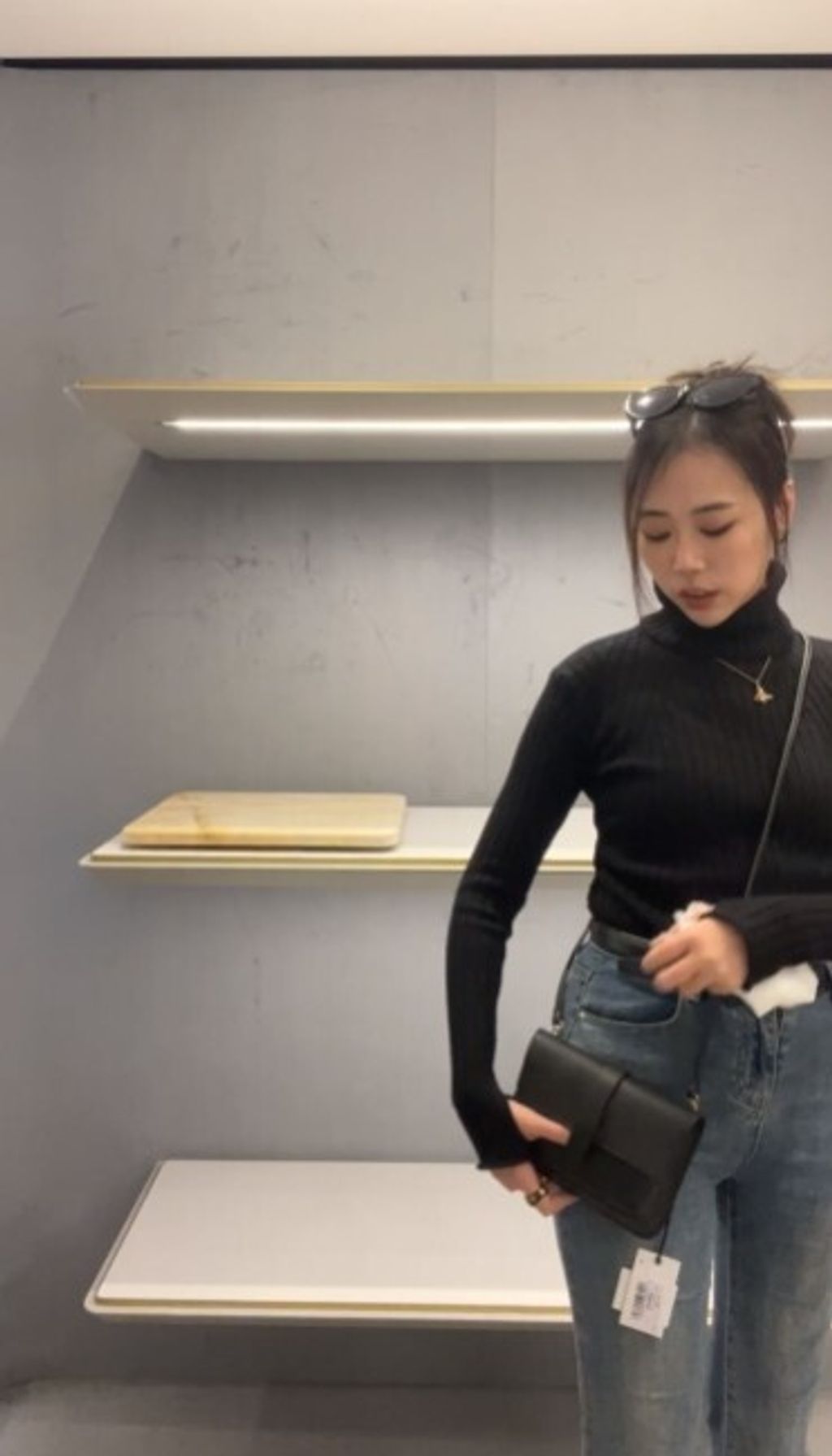 messageImage_1765380975252