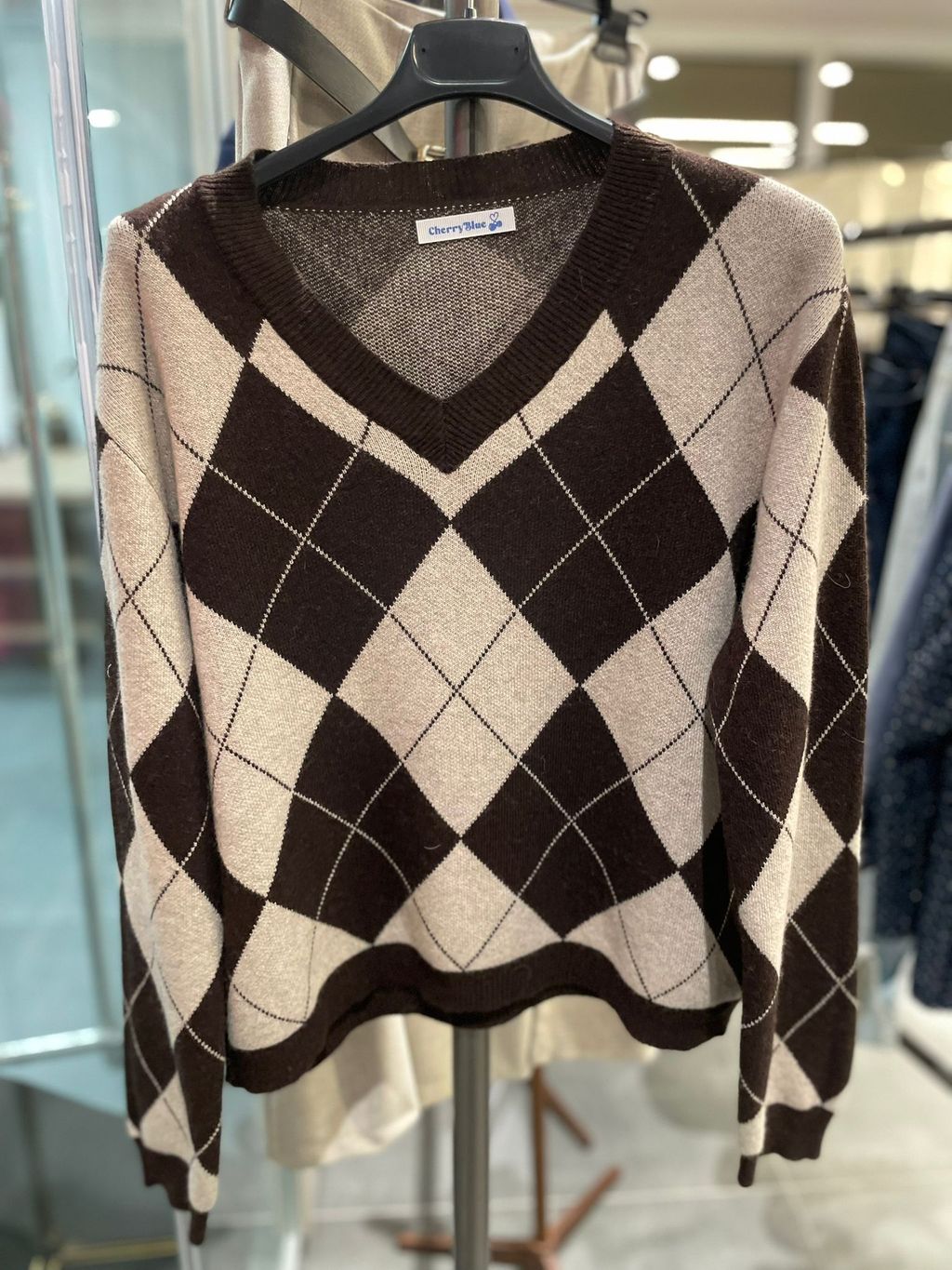 WhatsApp Image 2025-12-19 at 00.32.47