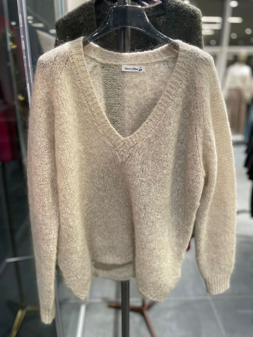 WhatsApp Image 2025-12-19 at 00.57.37