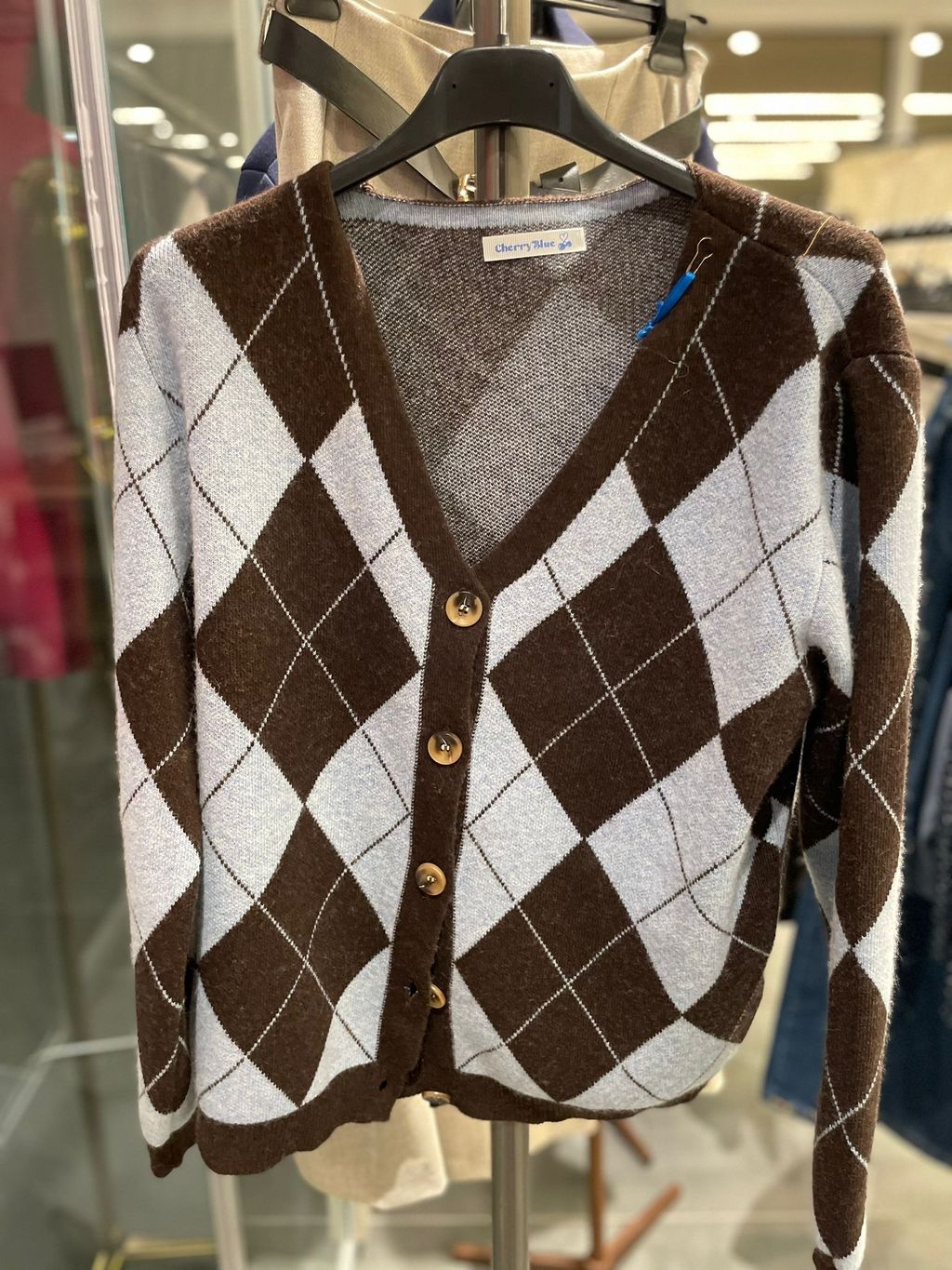 WhatsApp Image 2025-12-19 at 00.39.02