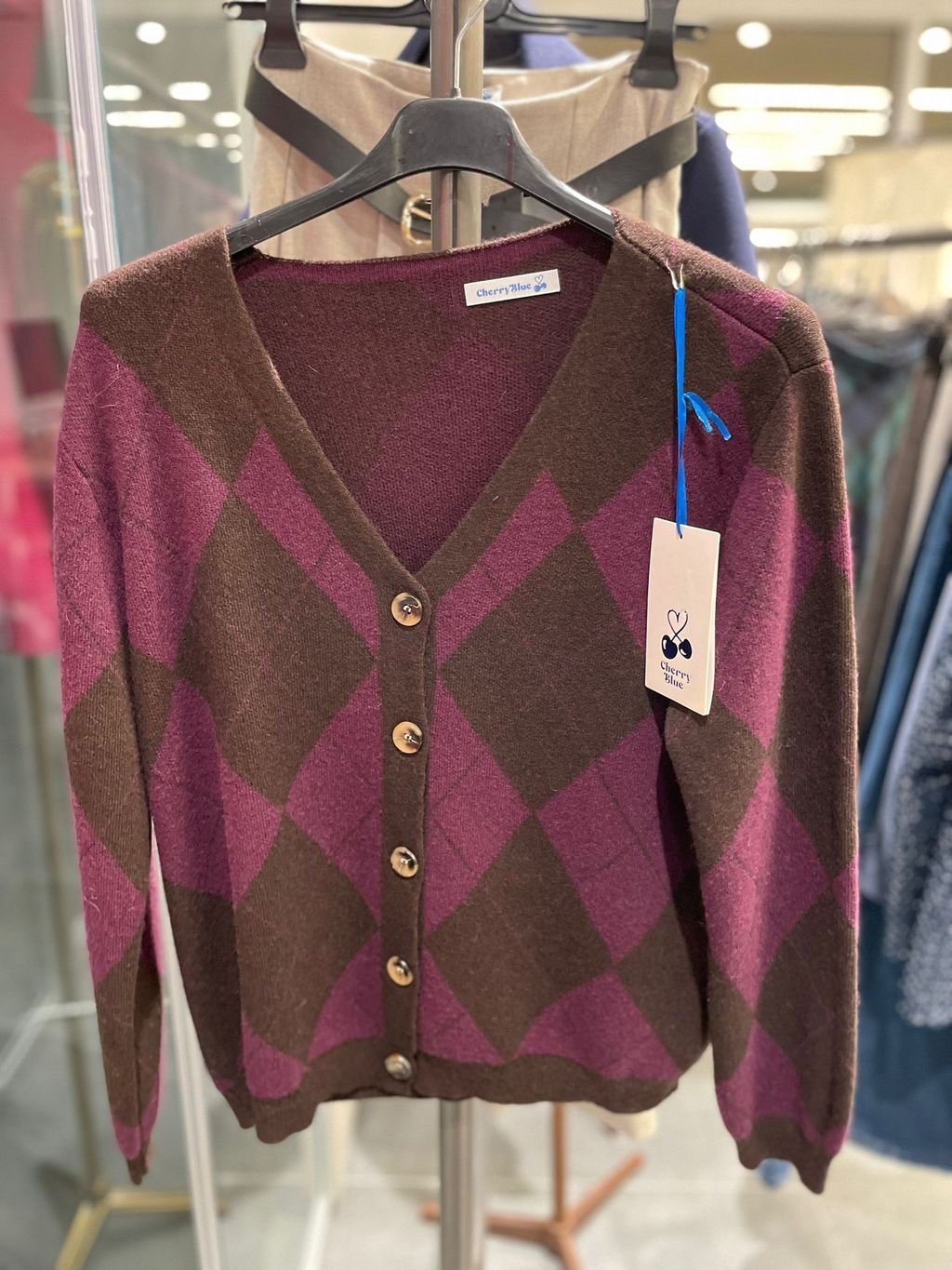 WhatsApp Image 2025-12-19 at 00.39.03 (1)