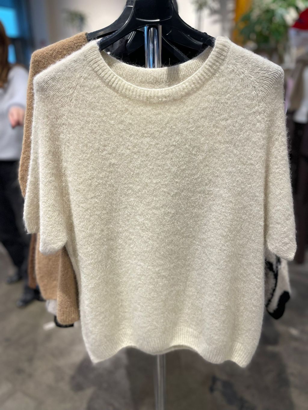 WhatsApp Image 2025-12-19 at 21.50.54