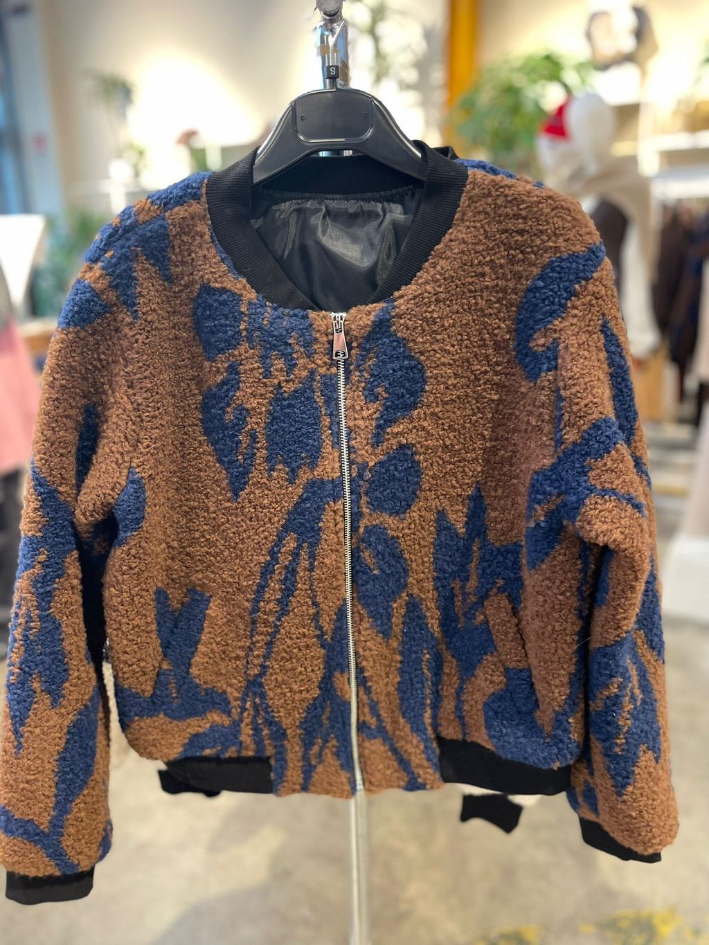 WhatsApp Image 2025-12-19 at 22.36.14