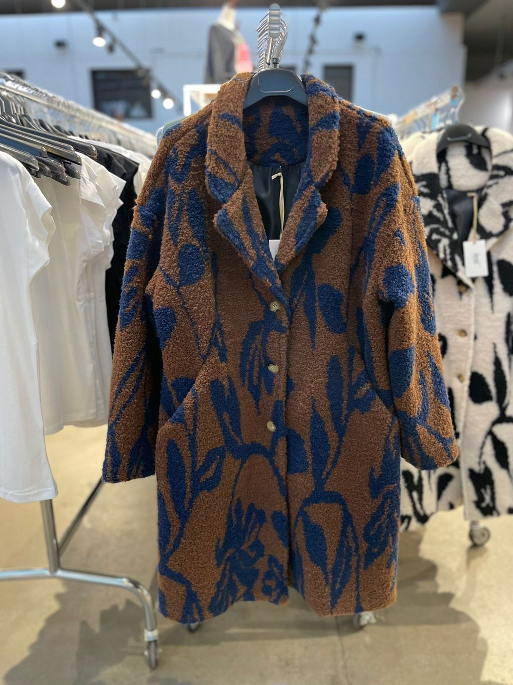 WhatsApp Image 2025-12-19 at 22.48.51 (1)