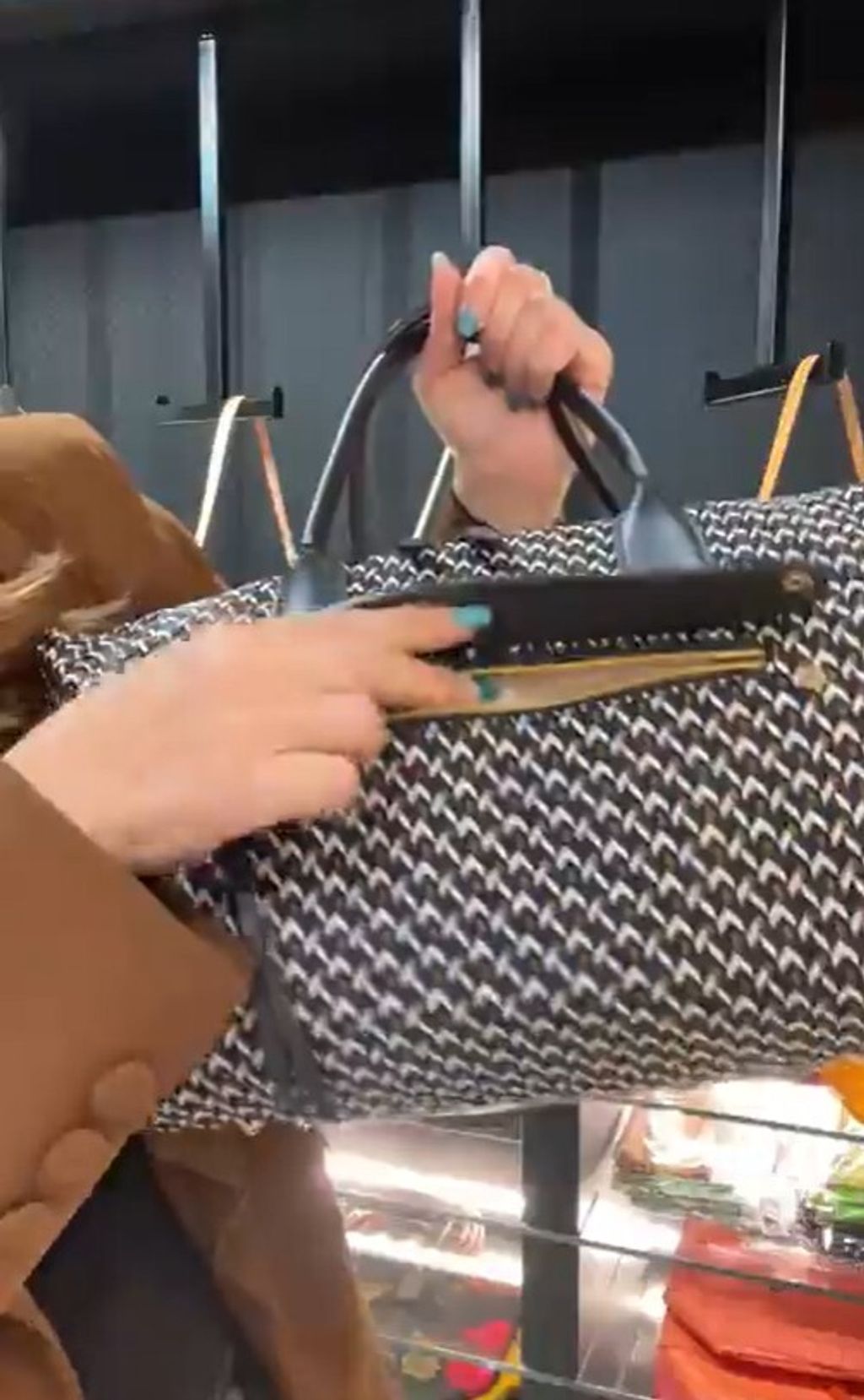 messageImage_1767886544612_0