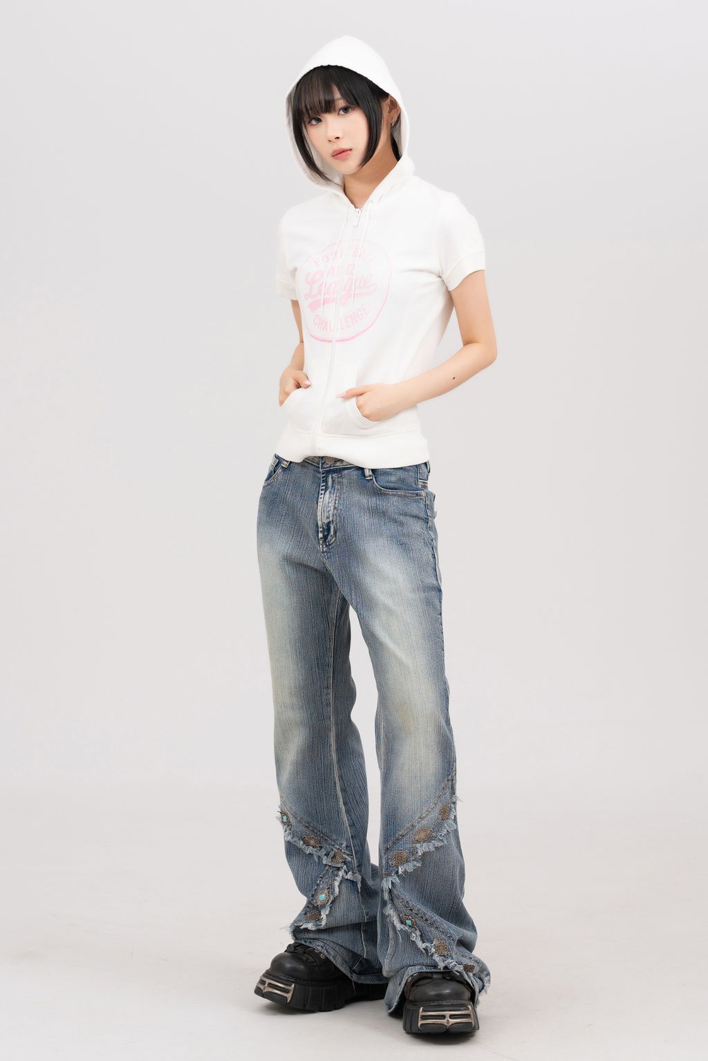 YCW00066