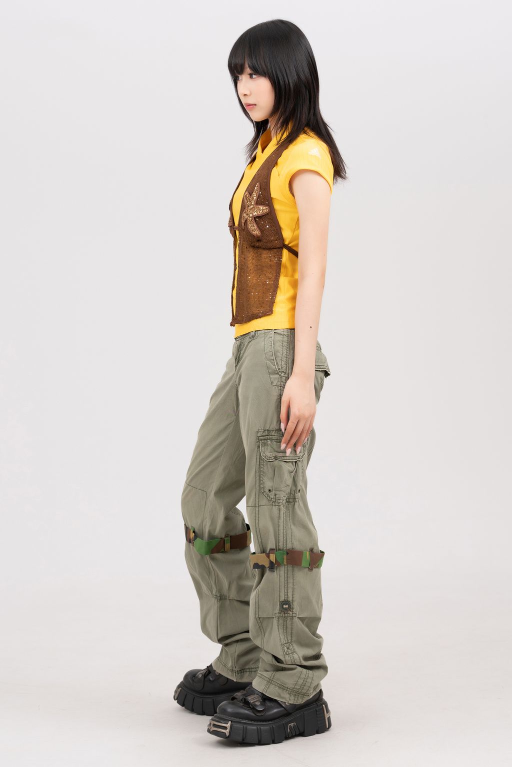 YCW09854