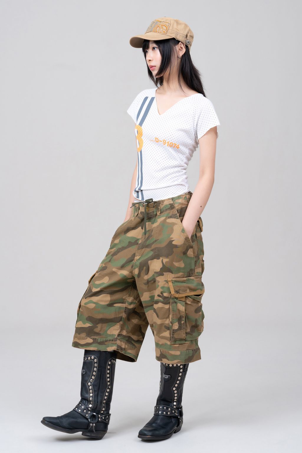YCW01057