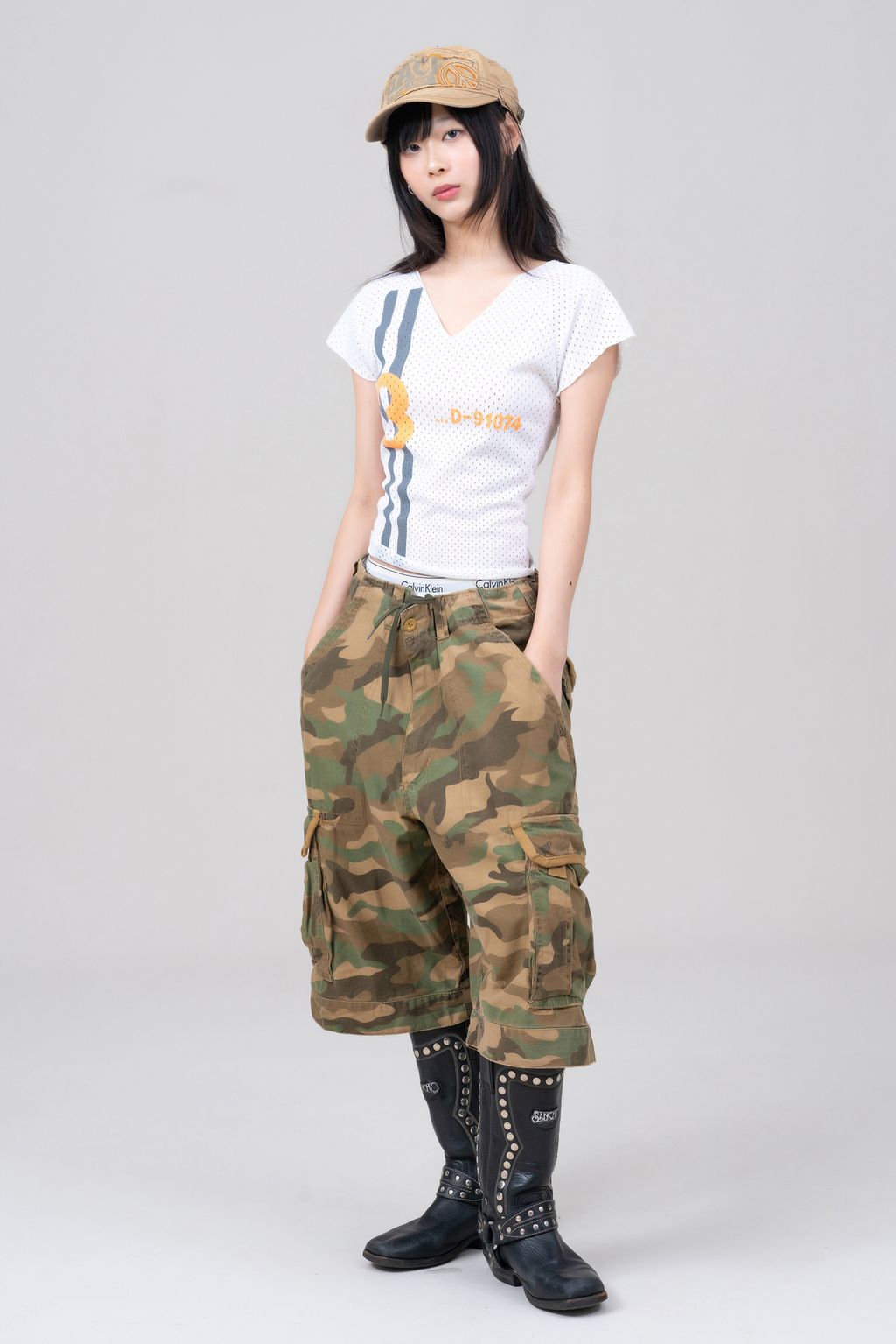 YCW01048
