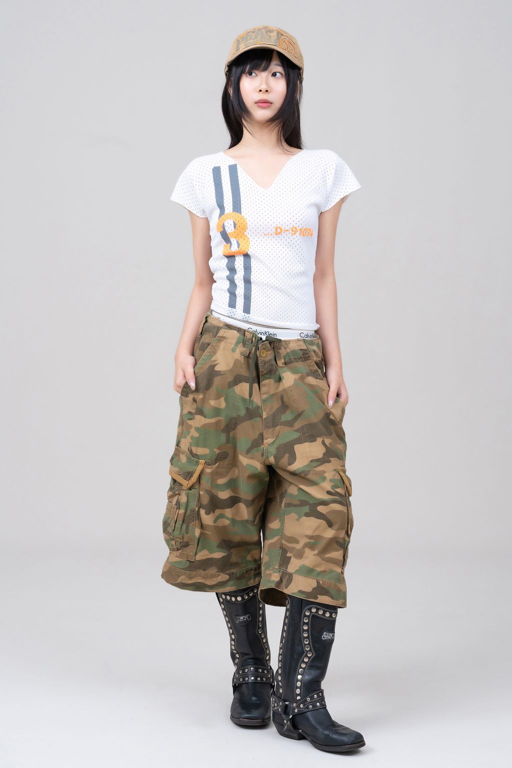 YCW01054
