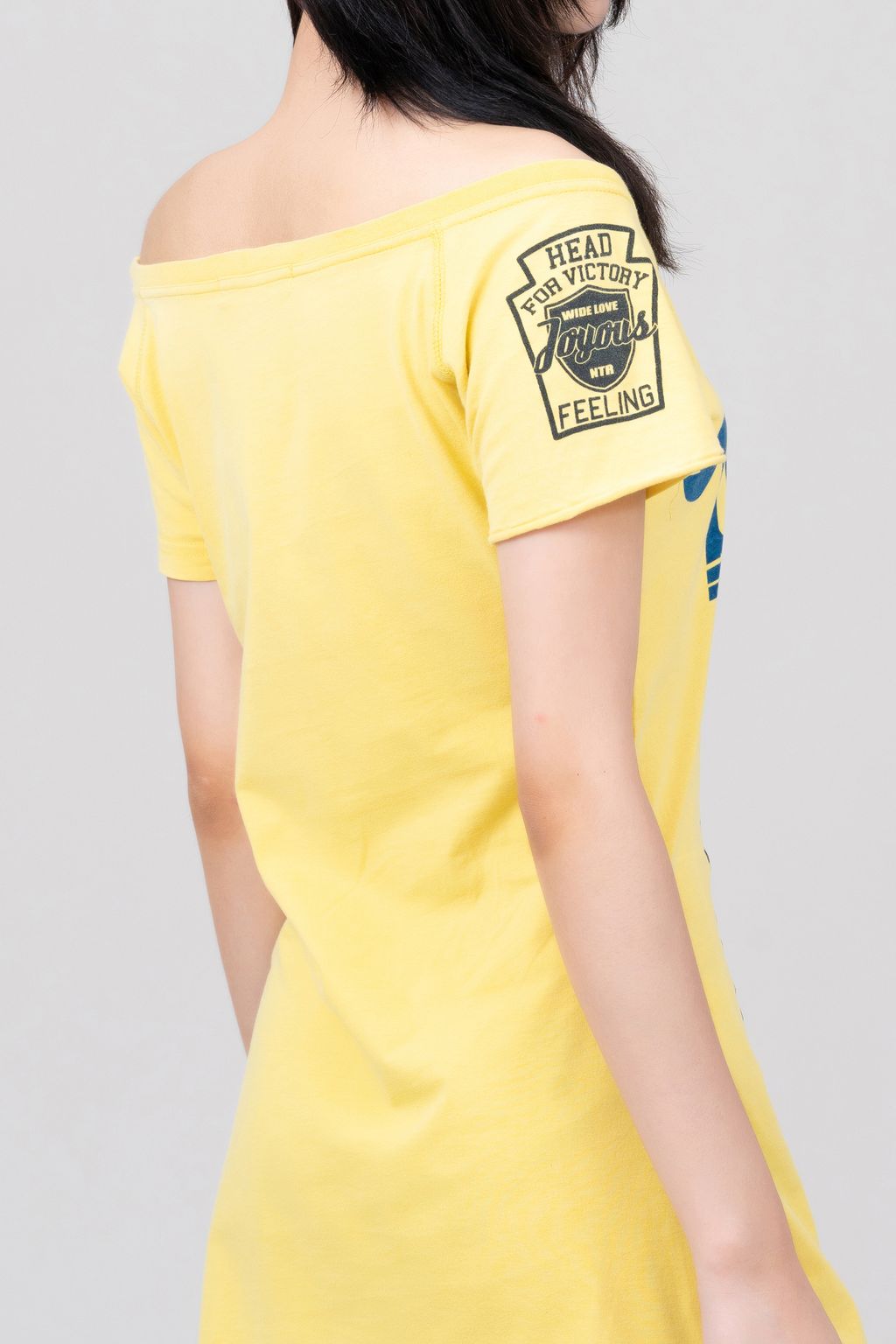 YCW00618