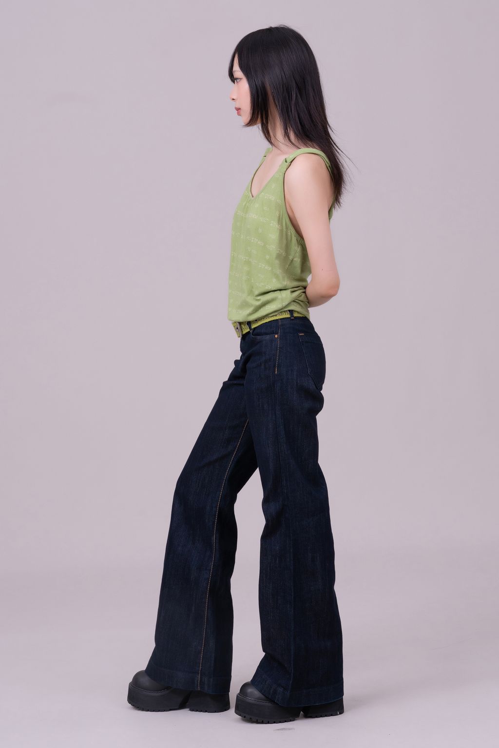 YCW01296