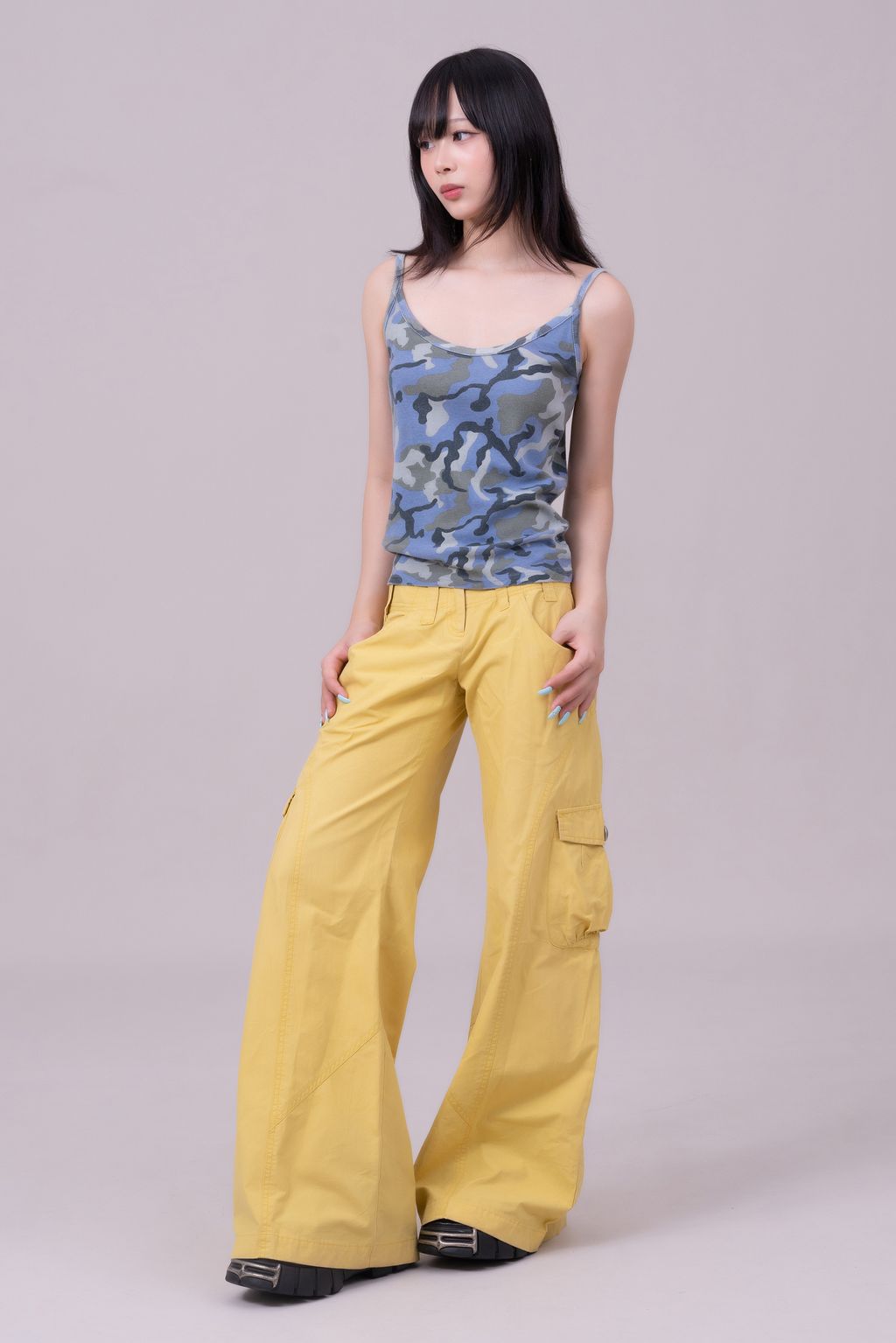 YCW01390