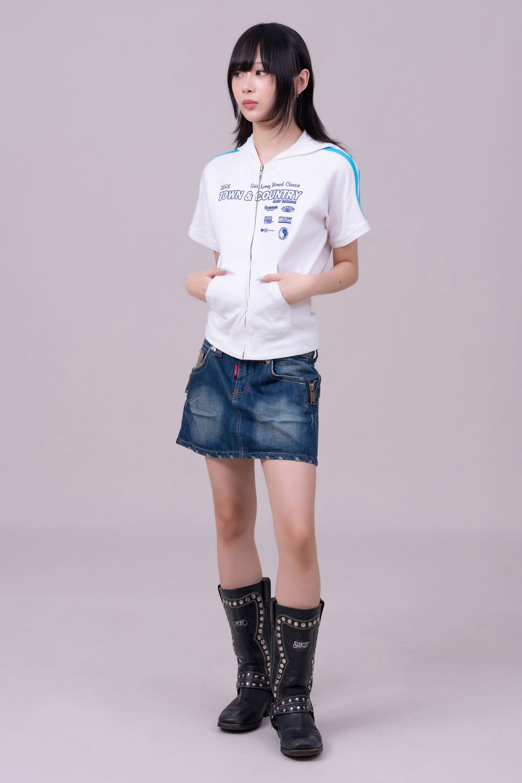 YCW01571