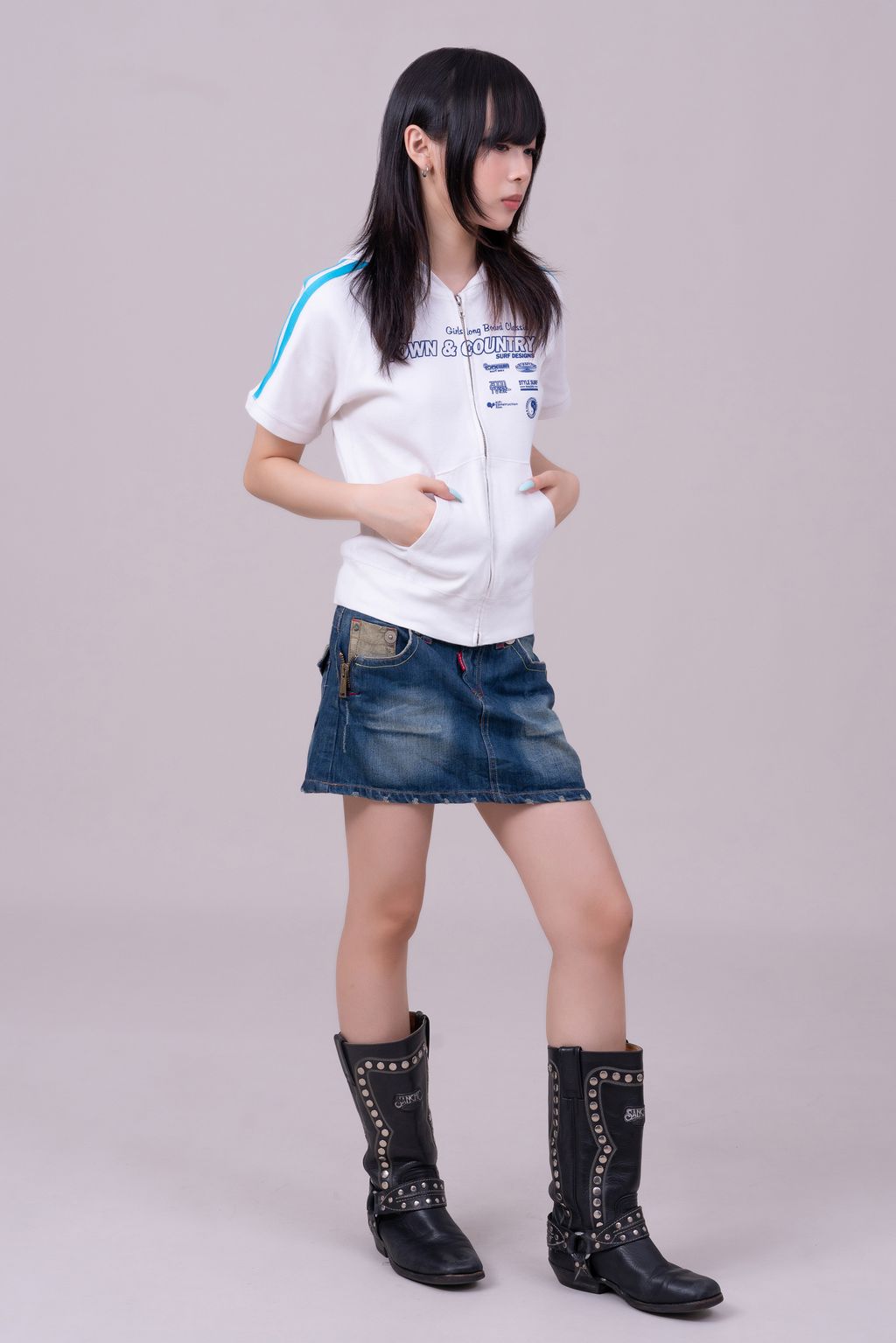 YCW01582